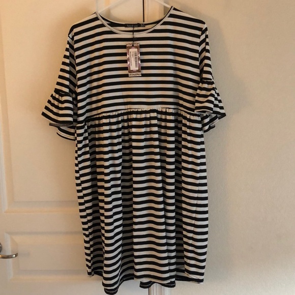 Boohoo striped maternity dress - Picture 2 of 3